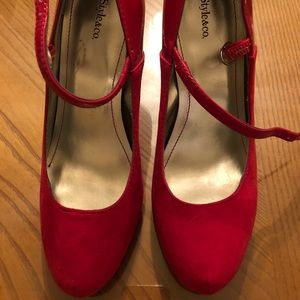 Style & Co Size 5.5 Red Heels with strap